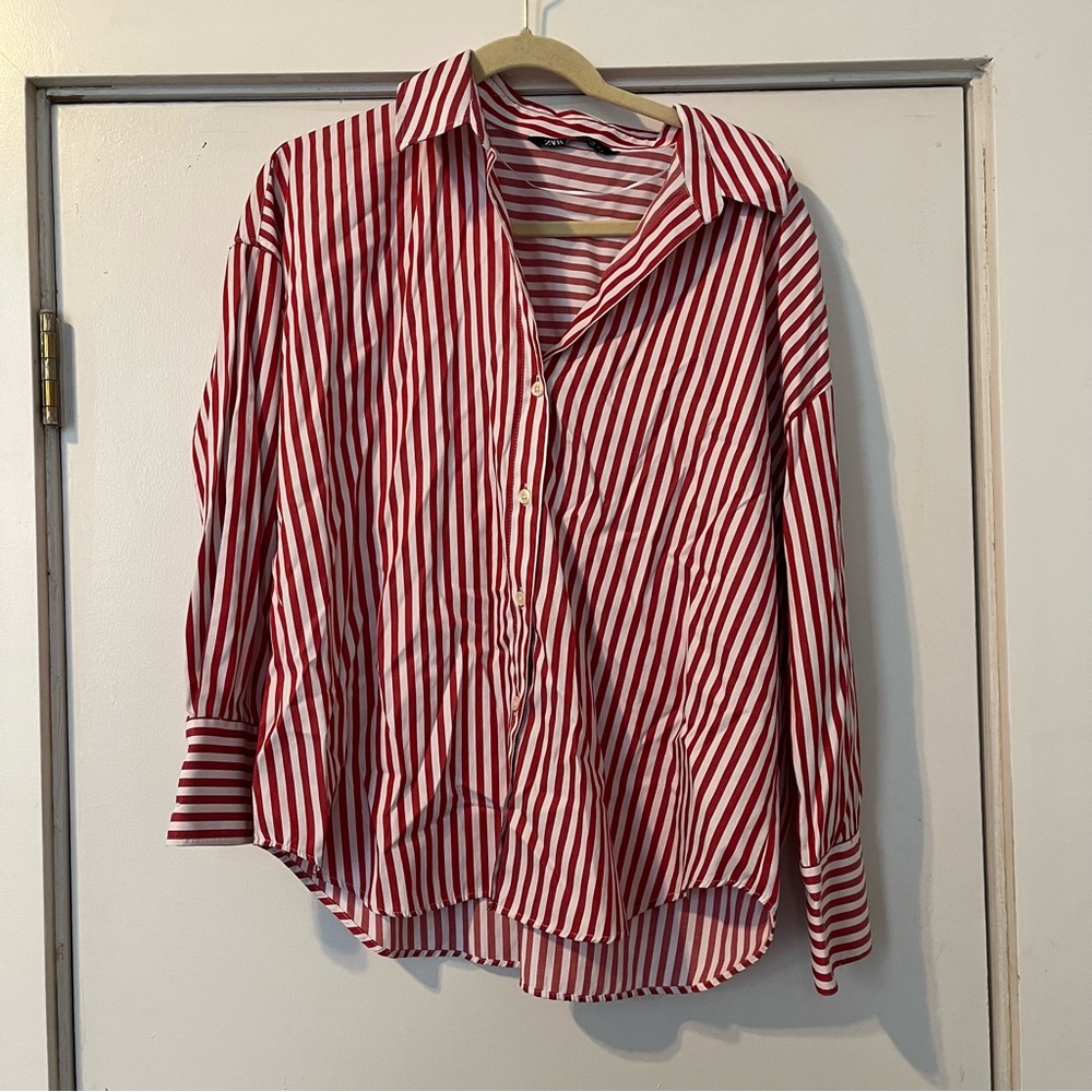 Zara Red and White Striped button down shirt women’s size large